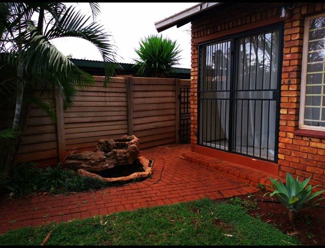 2 BEDROOM HOUSE SOLD IN HESTEAPARK